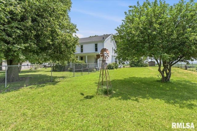 17124 Engle Street, Athens, IL 62613
