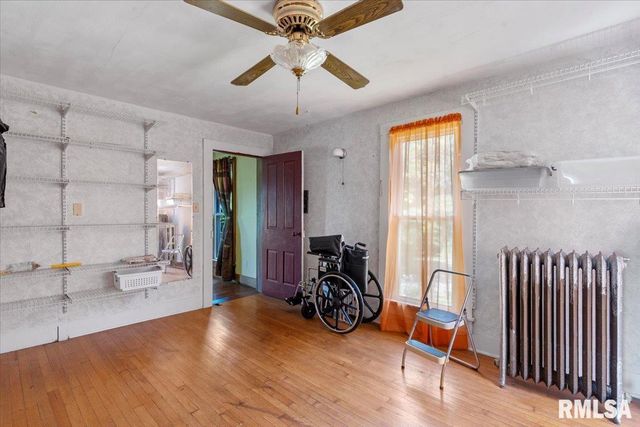 17124 Engle Street, Athens, IL 62613