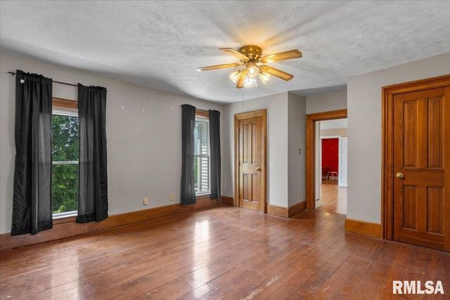 17124 Engle Street, Athens, IL 62613