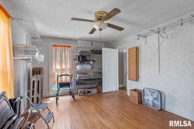 17124 Engle Street, Athens, IL 62613
