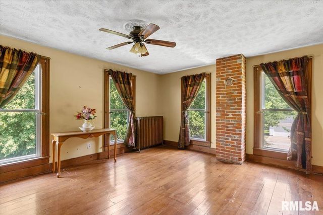 17124 Engle Street, Athens, IL 62613
