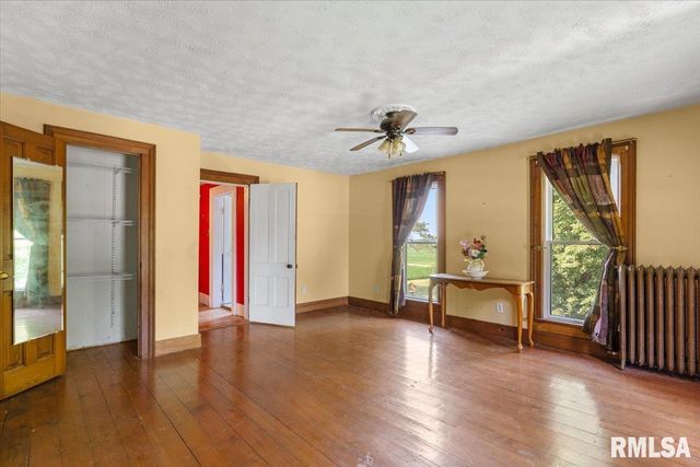 17124 Engle Street, Athens, IL 62613