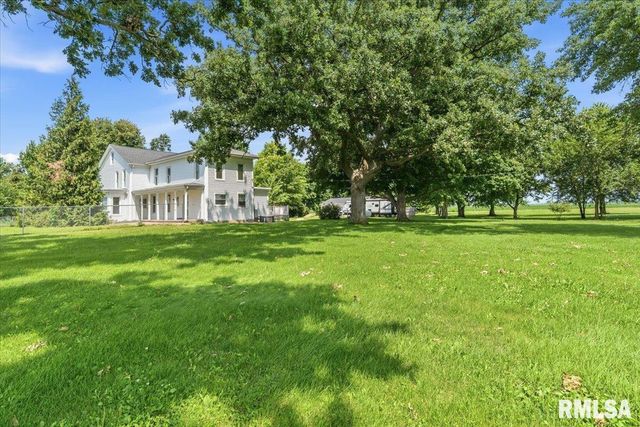 17124 Engle Street, Athens, IL 62613
