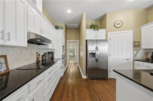 227 Windjammer St, Rockport, TX 78382