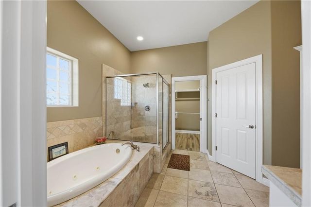 227 Windjammer St, Rockport, TX 78382