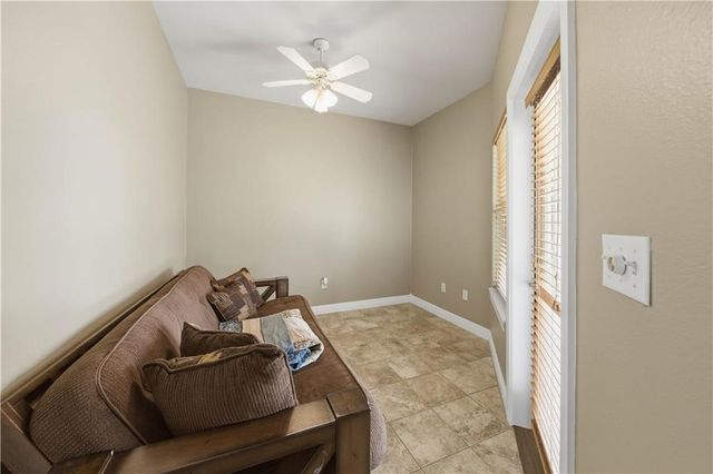227 Windjammer St, Rockport, TX 78382