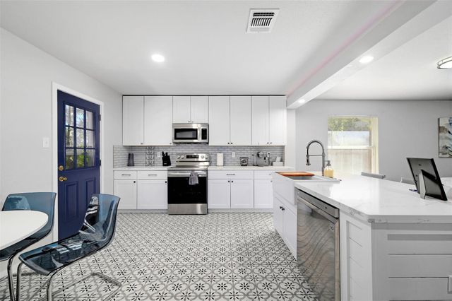 610 Duke BND, New Braunfels, TX 78130
