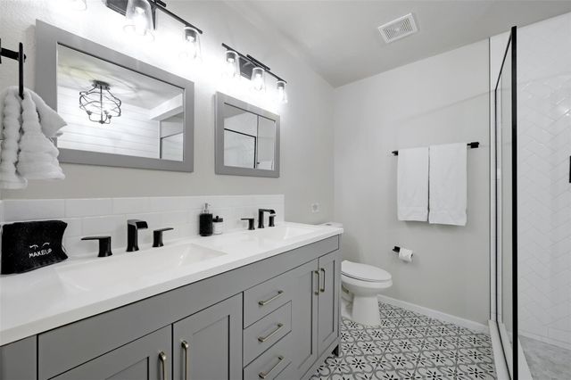 610 Duke BND, New Braunfels, TX 78130