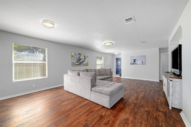610 Duke BND, New Braunfels, TX 78130