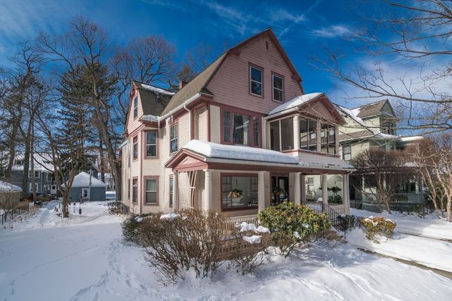 332-334 Forest Park Ave, Springfield, MA 01108