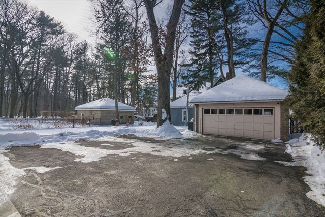 332-334 Forest Park Ave, Springfield, MA 01108