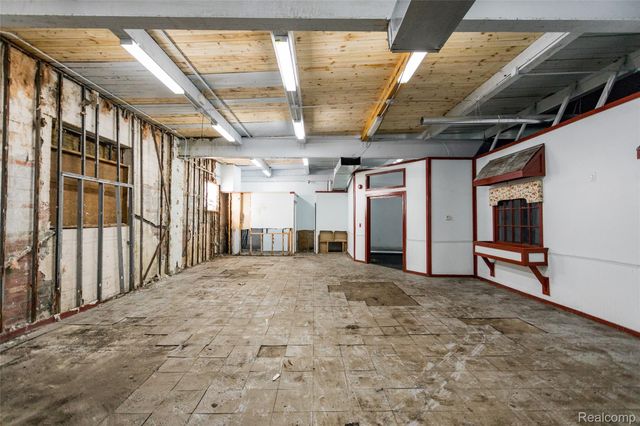 714 W McNichols Street, Detroit, MI 48235