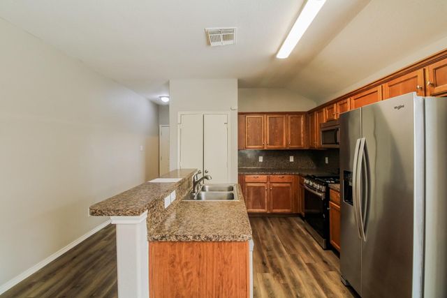 3519 Apache Meadows Drive, Baytown, TX 77521