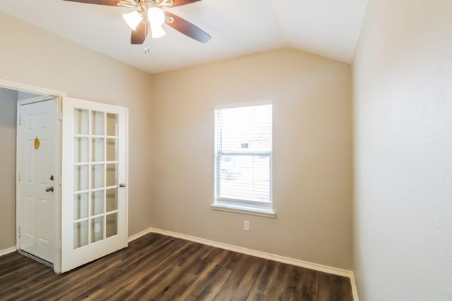 3519 Apache Meadows Drive, Baytown, TX 77521