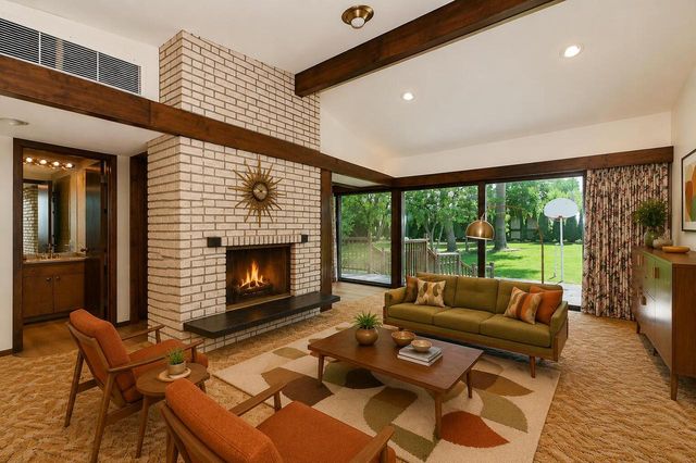301 W Indian Creek COURT, Fox Point, WI 53217
