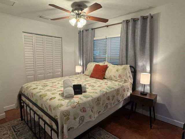 4104 GARDEN Avenue, West Palm Beach, FL 33405