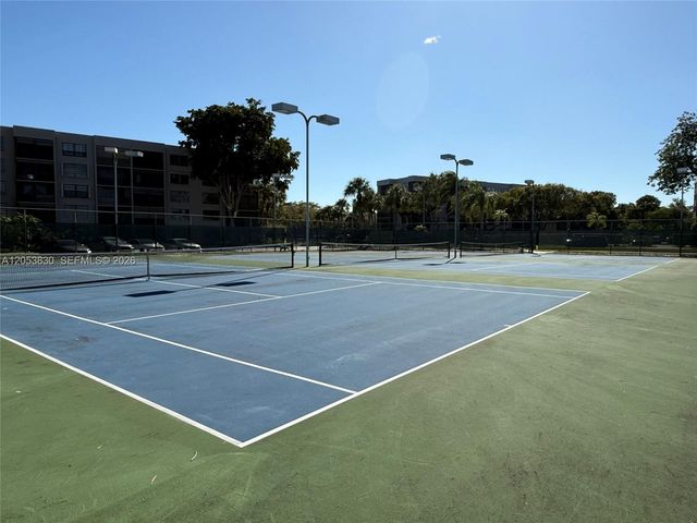 1000 Colony Point Circle 303, Pembroke Pines, FL 33026