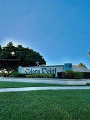 1000 Colony Point Circle 303, Pembroke Pines, FL 33026