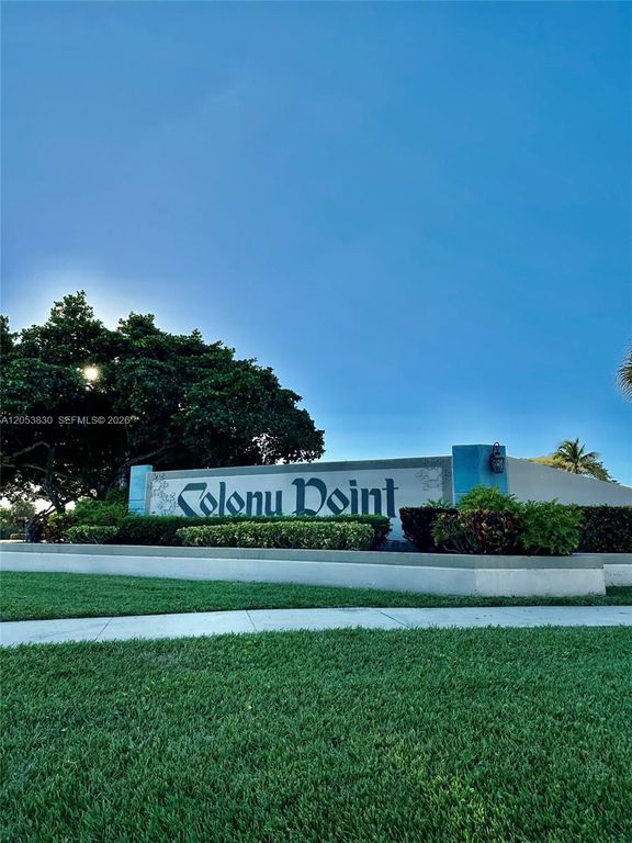 1000 Colony Point Circle 303, Pembroke Pines, FL 33026