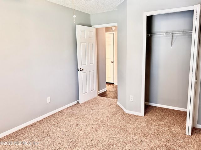 2815 MAJESTIC CYPRESS Drive E, Jacksonville, FL 32233