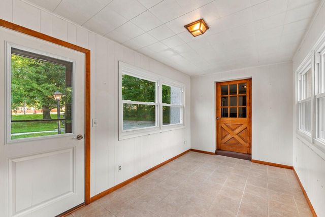 2357 State Highway 33, West Bend, WI 53095