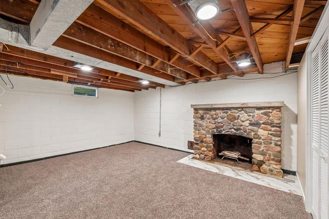 2357 State Highway 33, West Bend, WI 53095