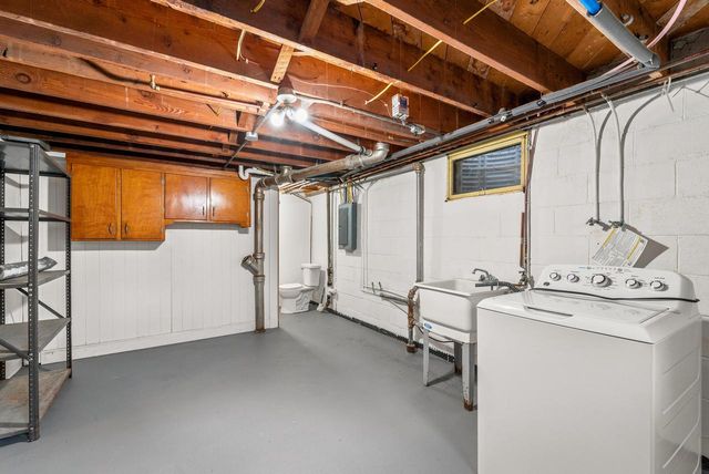 2357 State Highway 33, West Bend, WI 53095