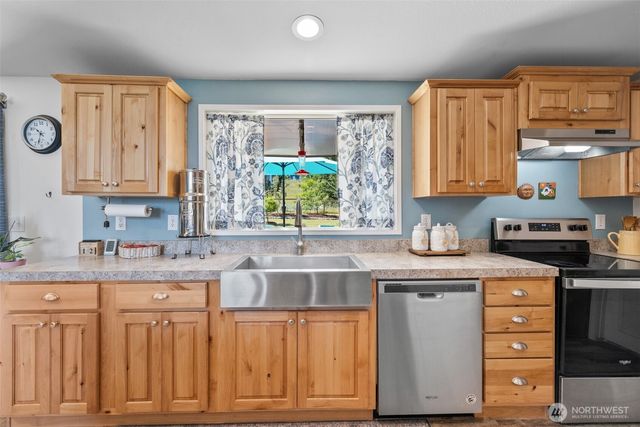 61 Kestral Place, Sequim, WA 98382