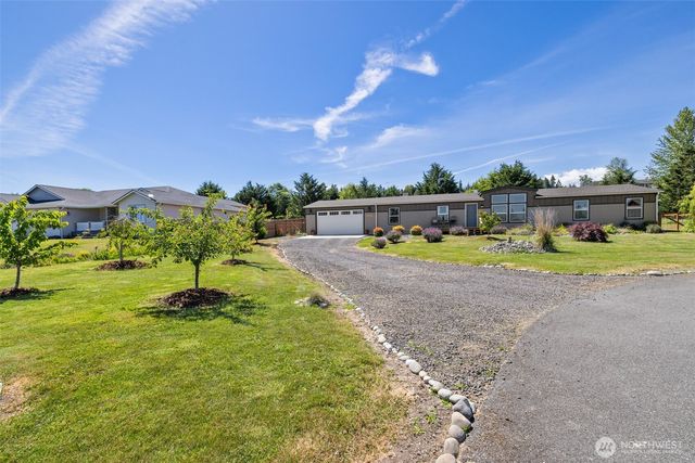 61 Kestral Place, Sequim, WA 98382