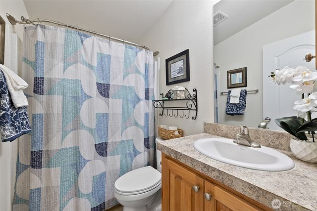 61 Kestral Place, Sequim, WA 98382