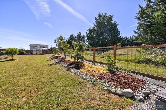 61 Kestral Place, Sequim, WA 98382