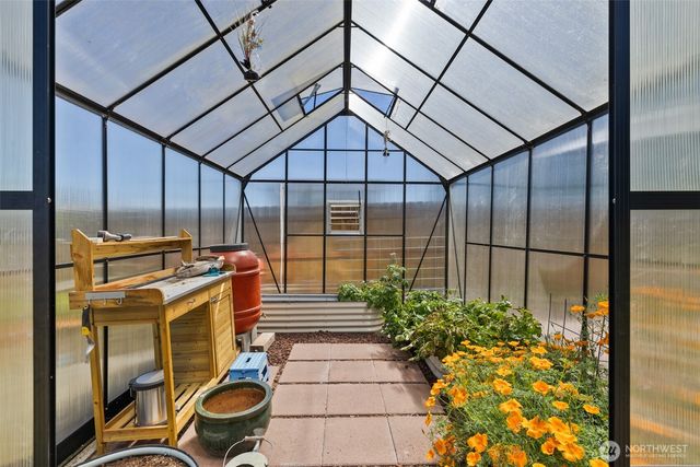 61 Kestral Place, Sequim, WA 98382
