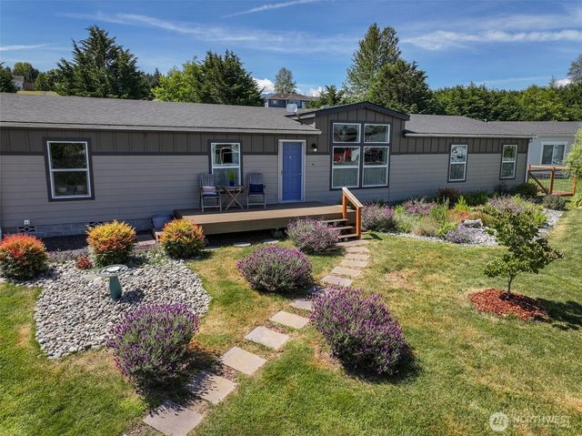 61 Kestral Place, Sequim, WA 98382