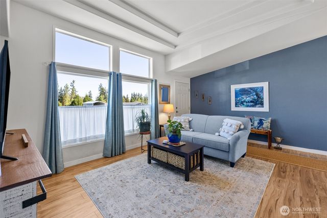 61 Kestral Place, Sequim, WA 98382