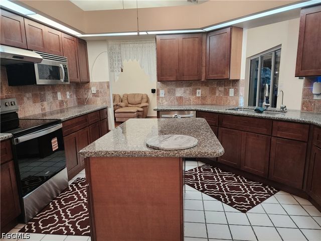 17264 Oriole RD, Fort Myers, FL 33967