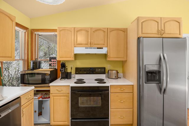 729 Cliffs Edge Road, East Bernstadt, KY 40729