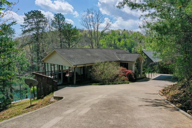 729 Cliffs Edge Road, East Bernstadt, KY 40729