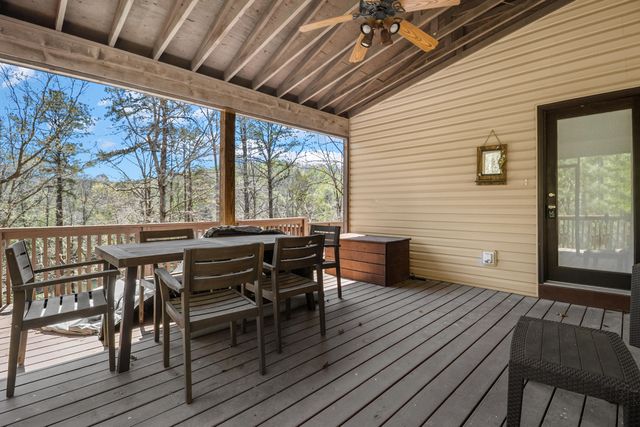 729 Cliffs Edge Road, East Bernstadt, KY 40729