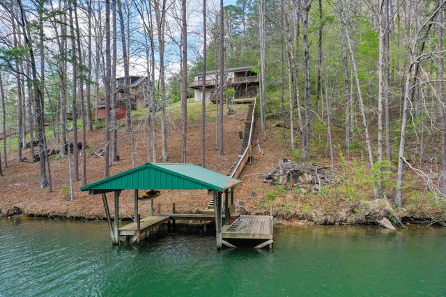 729 Cliffs Edge Road, East Bernstadt, KY 40729