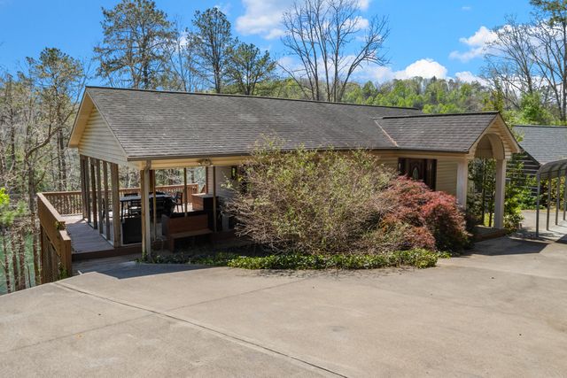 729 Cliffs Edge Road, East Bernstadt, KY 40729