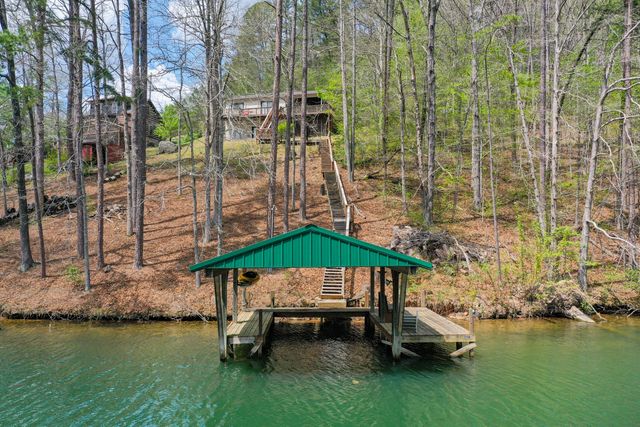 729 Cliffs Edge Road, East Bernstadt, KY 40729