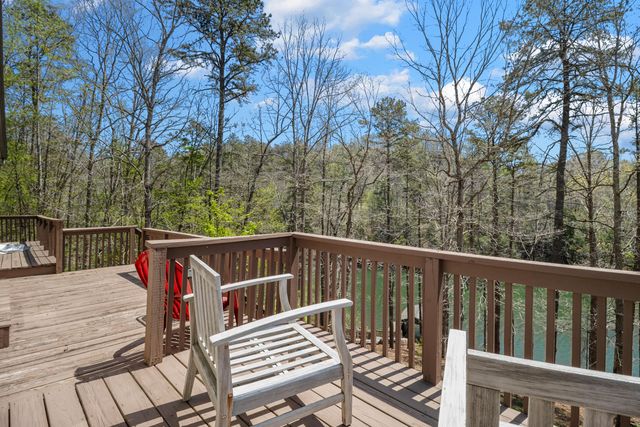 729 Cliffs Edge Road, East Bernstadt, KY 40729