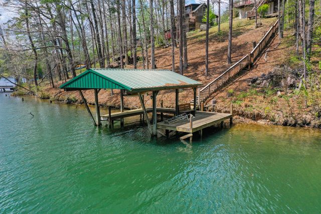 729 Cliffs Edge Road, East Bernstadt, KY 40729