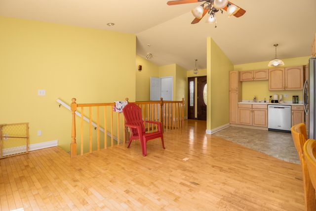 729 Cliffs Edge Road, East Bernstadt, KY 40729