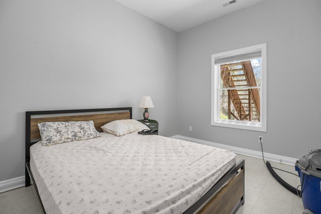 729 Cliffs Edge Road, East Bernstadt, KY 40729