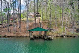729 Cliffs Edge Road, East Bernstadt, KY 40729
