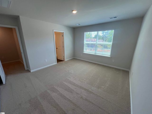 732 Camperdown Way, Spartanburg, SC 29301