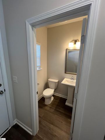 732 Camperdown Way, Spartanburg, SC 29301