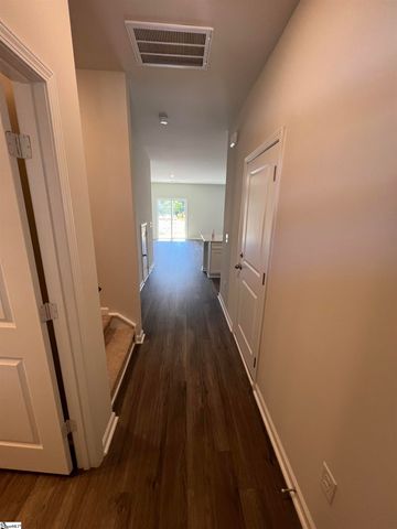 732 Camperdown Way, Spartanburg, SC 29301