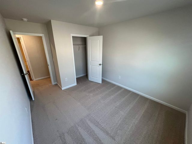 732 Camperdown Way, Spartanburg, SC 29301